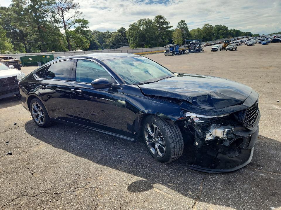 Auction sale of the 2023 Honda Accord, vin: 1HGCY1F37PA033922, lot number: 68247746
