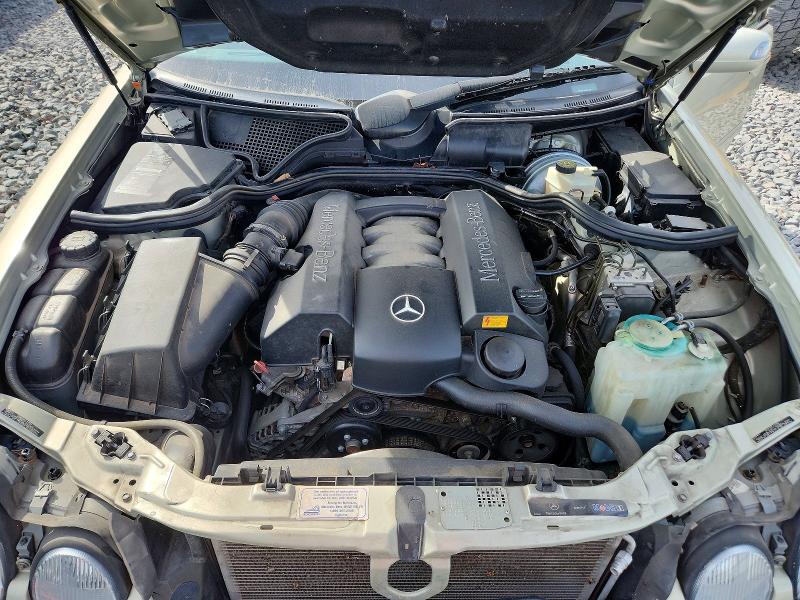 70443366 :رقم المزاد ، WDBJF65J3YB114676 vin ، 2000 Mercedes-benz E مزاد بيع