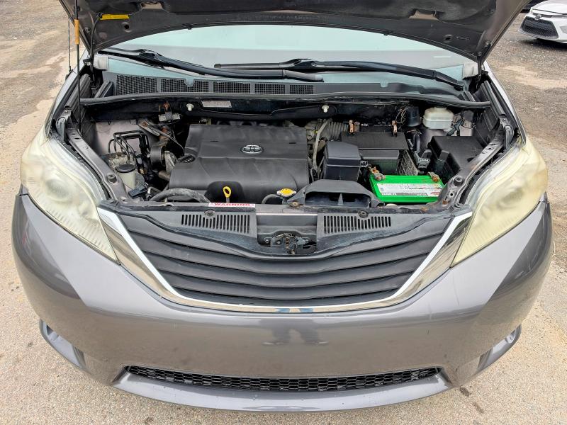 Aukcja sprzedaży 2014 Toyota Sienna, vin: 5TDKK3DC2ES495878, numer aukcji: 71273426