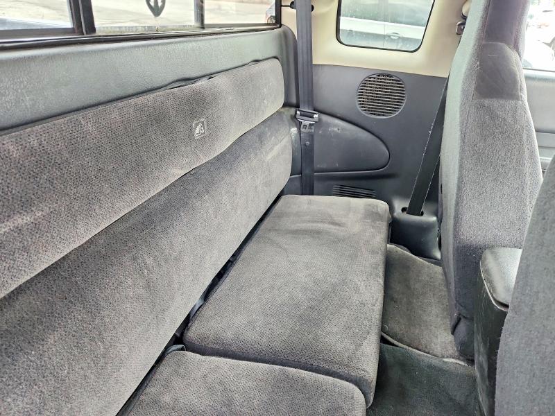 2003 Dodge Dakota მანქანა იყიდება აუქციონზე, vin: 1D7HL12X73S148753, აუქციონის ნომერი: 68796946