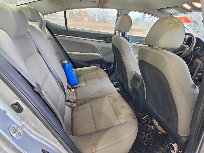 70251496 :رقم المزاد ، 5NPD74LFXHH100738 vin ، 2017 Hyundai Elantra مزاد بيع