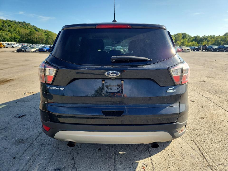 2017 Ford Escape მანქანა იყიდება აუქციონზე, vin: 1FMCU9GD5HUD99261, აუქციონის ნომერი: 68618226