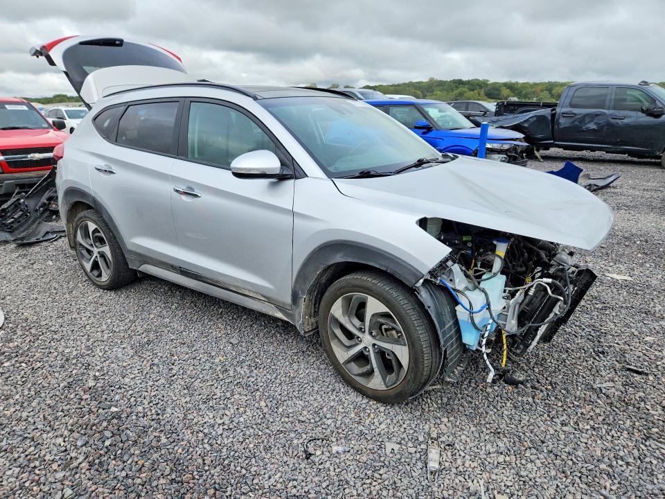 2018 Hyundai Tucson მანქანა იყიდება აუქციონზე, vin: KM8J3CA26JU648039, აუქციონის ნომერი: 69727586