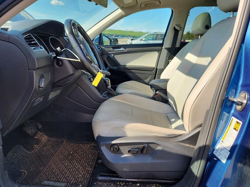 Продажа на аукционе авто 2018 Volkswagen Tiguan, vin: 3VV2B7AX4JM013101, номер лота: 67773166