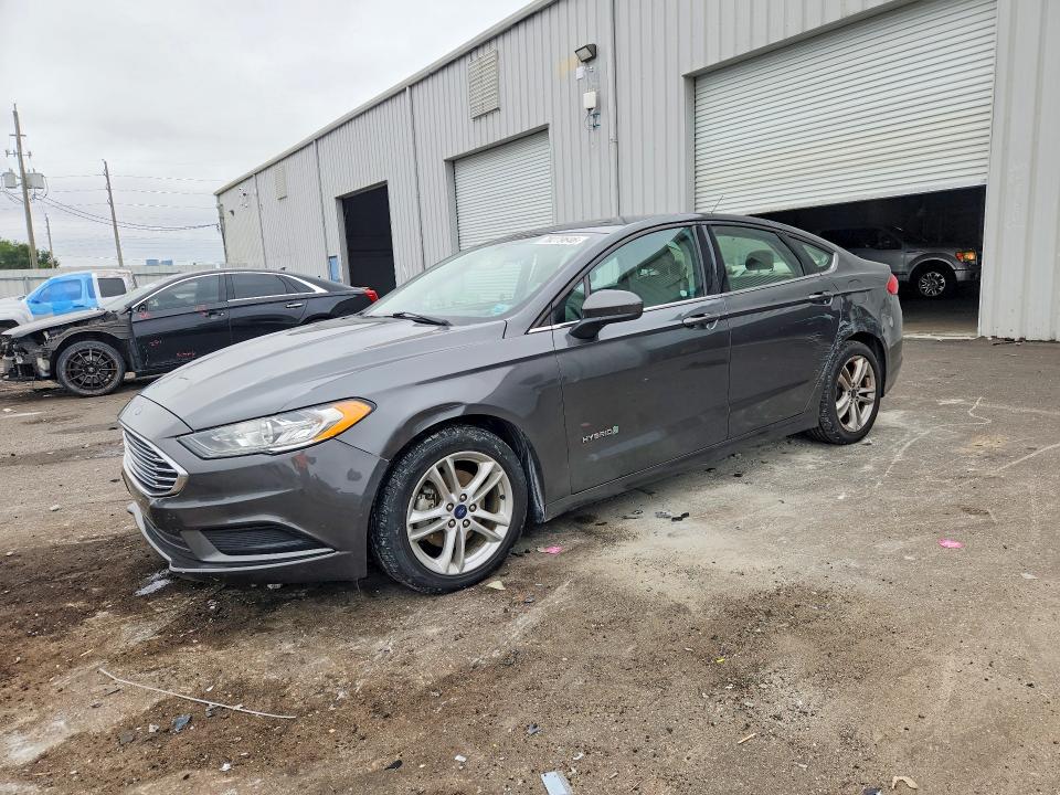 2018 Ford Fusion მანქანა იყიდება აუქციონზე, vin: 3FA6P0LU4JR141326, აუქციონის ნომერი: 70279646