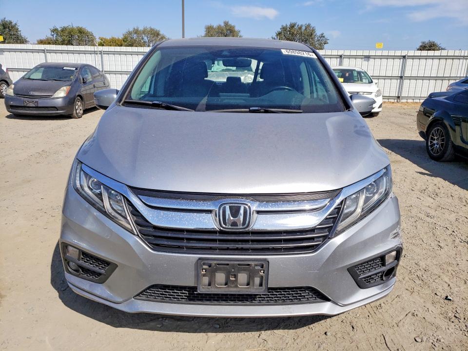 Продажа на аукционе авто 2019 Honda Odyssey, vin: 5FNRL6H7XKB008825, номер лота: 69898216