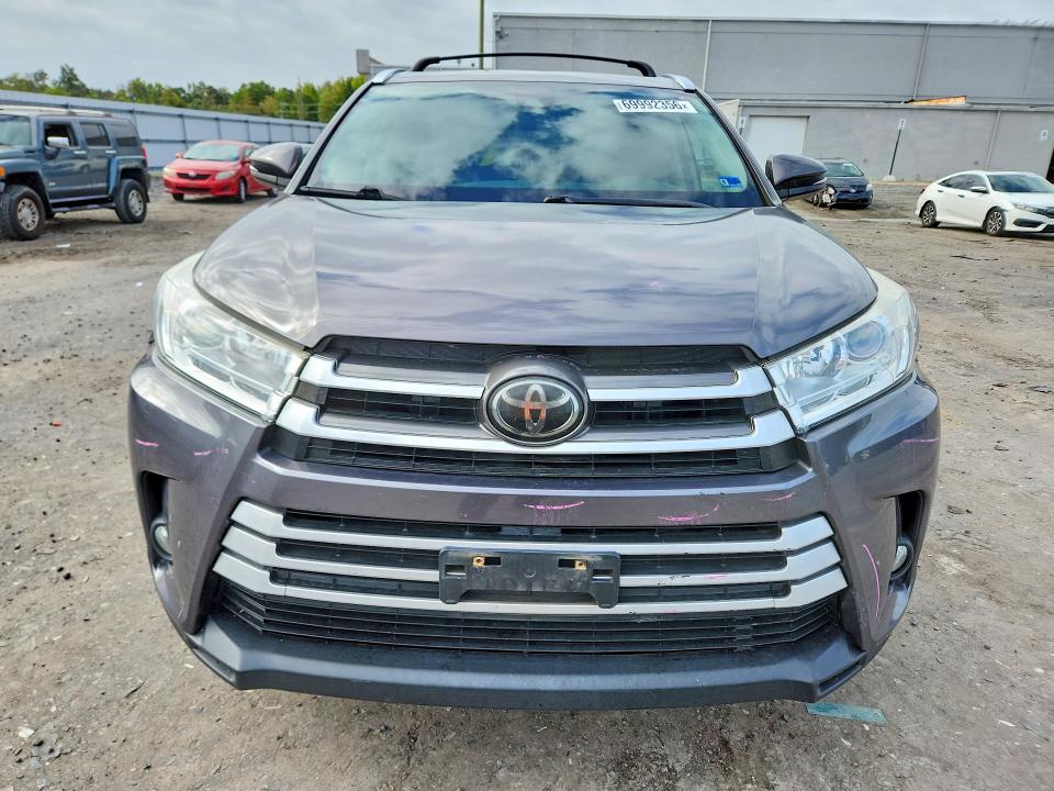 Aukcja sprzedaży 2018 Toyota Highlander, vin: 5TDJZRFH3JS529596, numer aukcji: 69992356