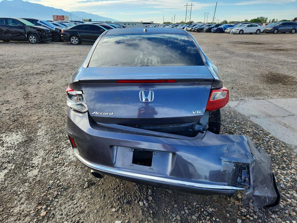 69800836 :رقم المزاد ، 1HGCT2B86FA003556 vin ، 2015 Honda Accord مزاد بيع