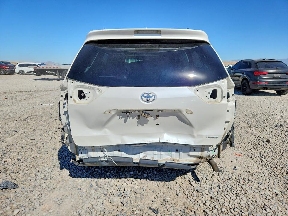 Продажа на аукционе авто 2016 Toyota Sienna, vin: 5TDYK3DC0GS697129, номер лота: 69525606