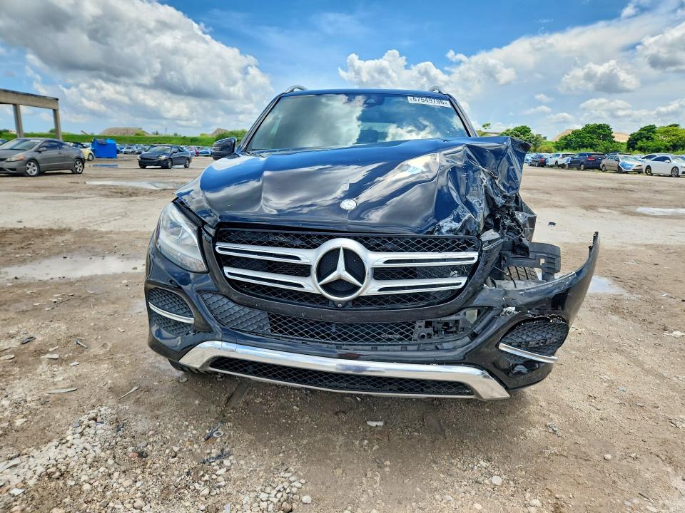 67549796 :رقم المزاد ، 4JGDA5JB1HA824876 vin ، 2017 Mercedes-benz Gle مزاد بيع