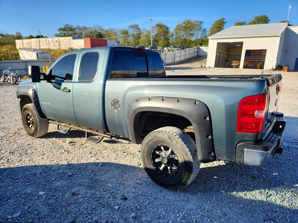 Продажа на аукционе авто 2008 Chevrolet Silverado, vin: 1GCHK29K28E121205, номер лота: 71037376