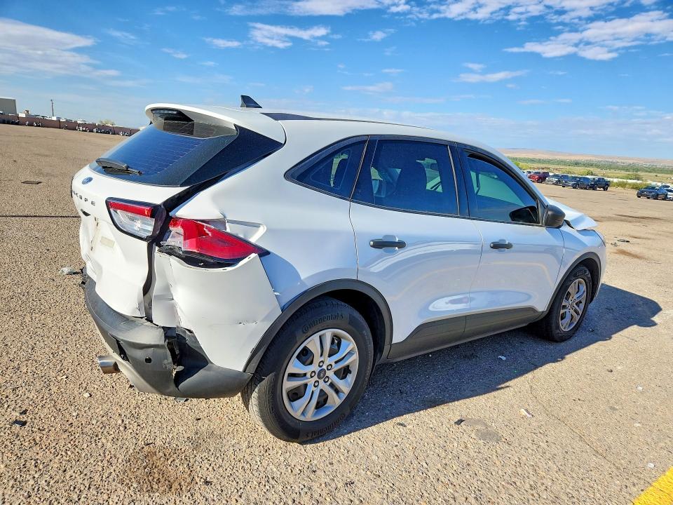 Продажа на аукционе авто 2022 Ford Escape, vin: 1FMCU0F6XNUB41330, номер лота: 67707646