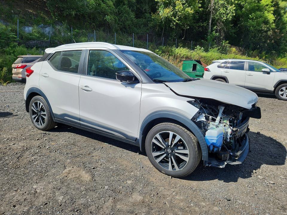 68624956 :رقم المزاد ، 3N1CP5CUXKL497443 vin ، 2019 Nissan Kicks مزاد بيع
