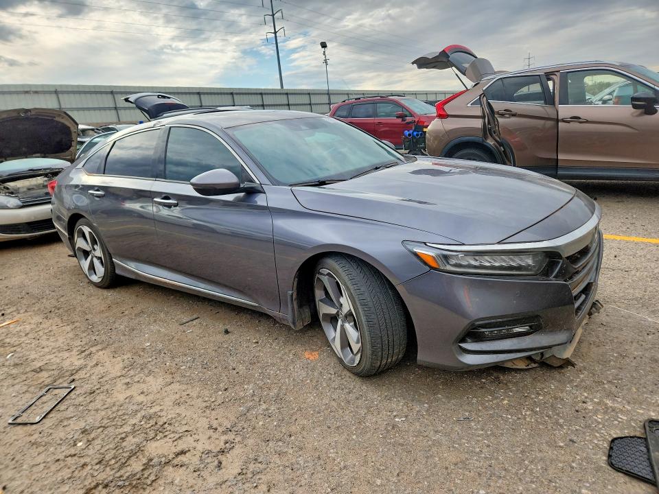 2020 Honda Accord მანქანა იყიდება აუქციონზე, vin: 1HGCV2F99LA017640, აუქციონის ნომერი: 70524176