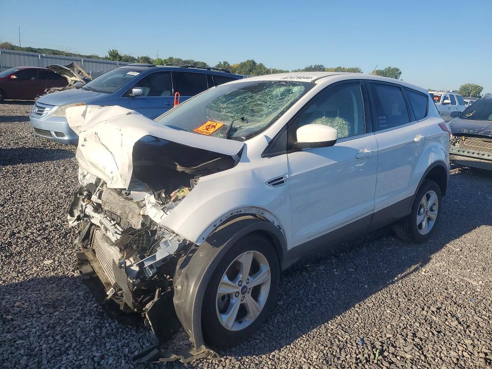 2015 Ford Escape მანქანა იყიდება აუქციონზე, vin: 1FMCU9GX7FUA93637, აუქციონის ნომერი: 67479046
