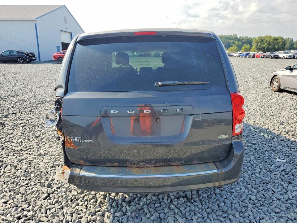 67497316 :رقم المزاد ، 2D4RN4DG2BR765150 vin ، 2011 Dodge Grand Caravan مزاد بيع