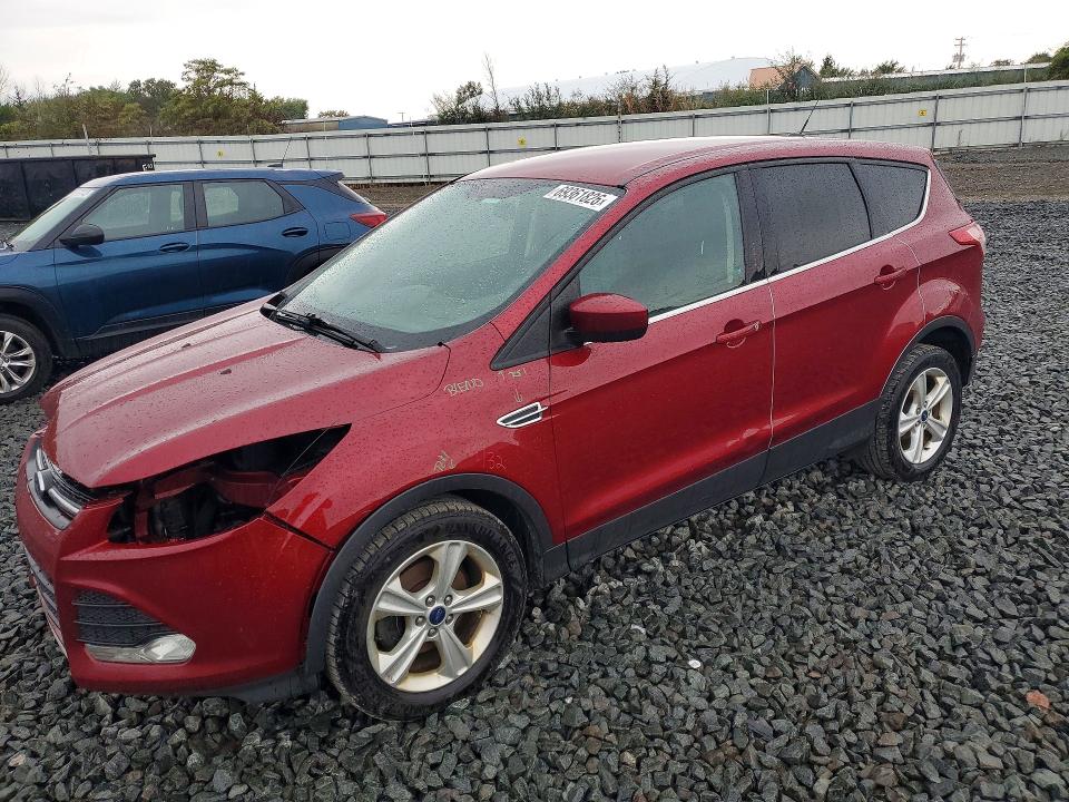 69361826 :رقم المزاد ، 1FMCU0G79FUA88807 vin ، 2015 Ford Escape مزاد بيع