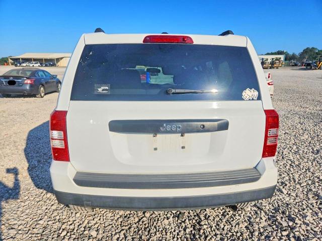67237746 :رقم المزاد ، 1C4NJPBA1GD583926 vin ، 2016 Jeep Patriot مزاد بيع