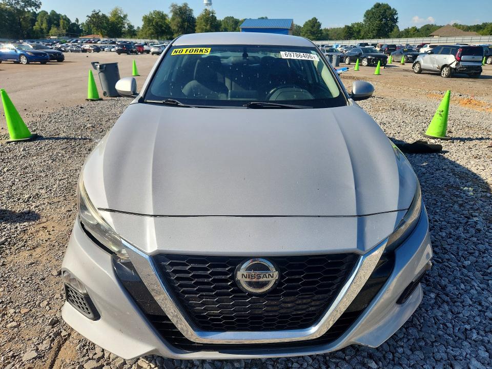 69786406 :رقم المزاد ، 1N4BL4BV2LC135151 vin ، 2020 Nissan Altima مزاد بيع