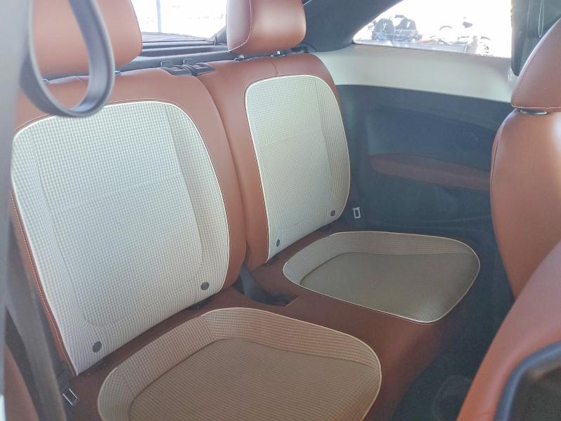 70113916 :رقم المزاد ، 3VWF17AT2GM638098 vin ، 2016 Volkswagen Beetle مزاد بيع