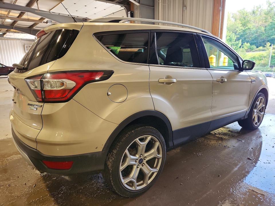 68420606 :رقم المزاد ، 1FMCU9JD3HUA47658 vin ، 2017 Ford Escape مزاد بيع