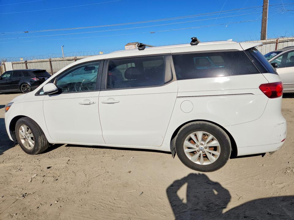67896086 :رقم المزاد ، KNDMB5C12G6208711 vin ، 2016 Kia Sedona مزاد بيع