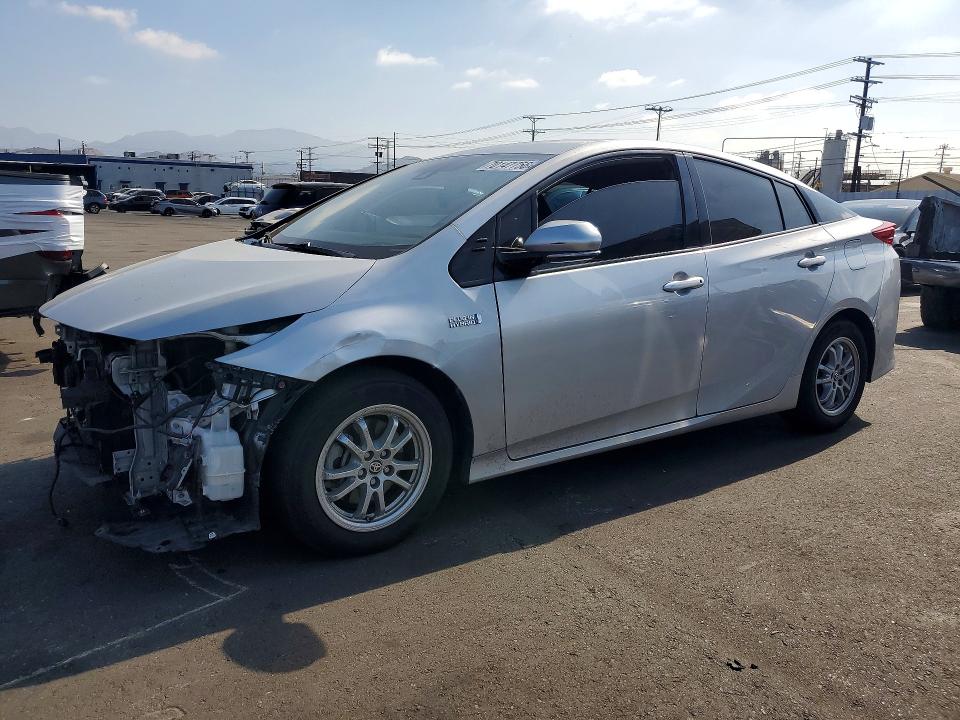 2020 Toyota Prius Prime მანქანა იყიდება აუქციონზე, vin: JTDKARFPXL3147640, აუქციონის ნომერი: 70147756