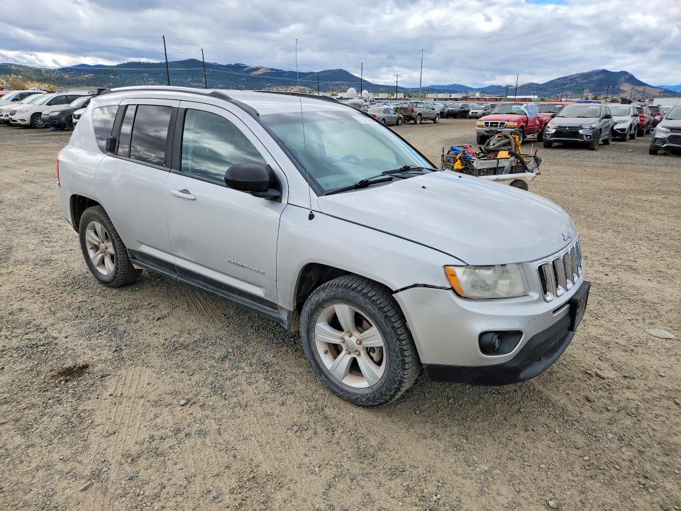 71218256 :رقم المزاد ، 1C4NJDBB7CD553038 vin ، 2012 Jeep Compass مزاد بيع