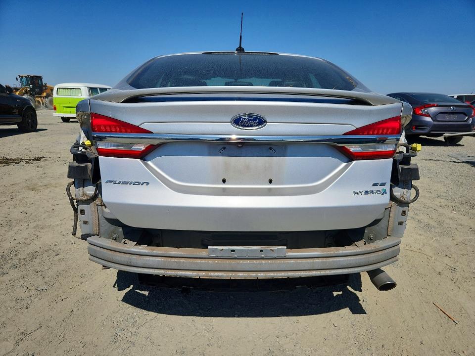 69568036 :رقم المزاد ، 3FA6P0LU0HR324281 vin ، 2017 Ford Fusion مزاد بيع