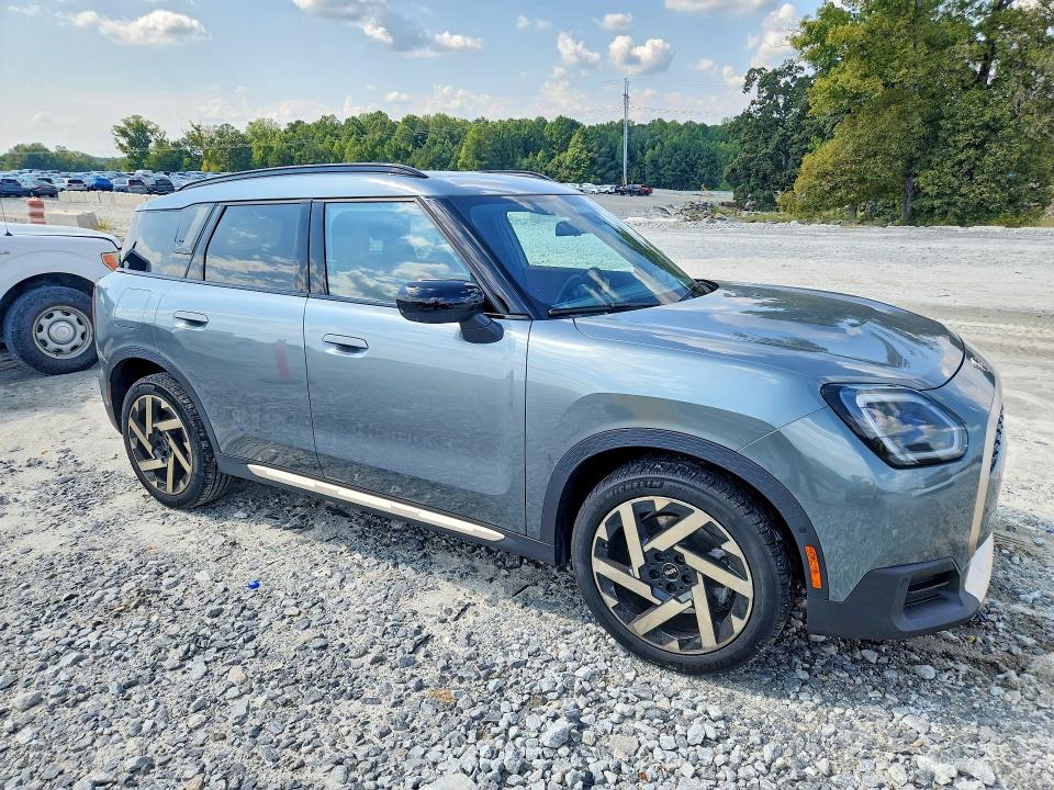 69814206 :رقم المزاد ، WMZ23GA04S7S75064 vin ، 2025 Mini Countryman مزاد بيع