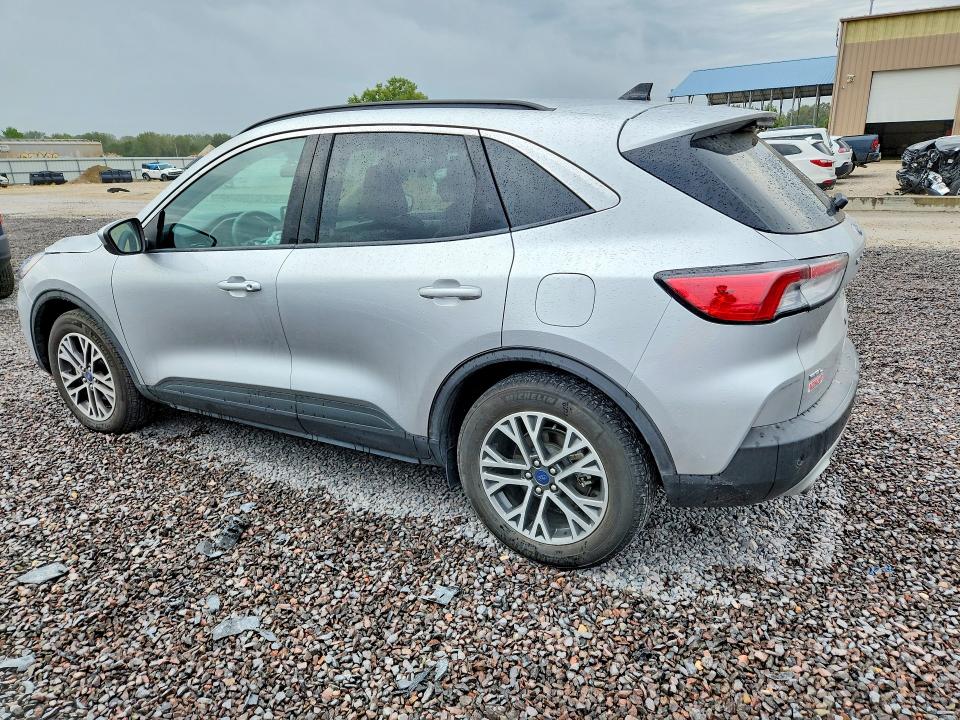 2020 Ford Escape მანქანა იყიდება აუქციონზე, vin: 1FMCU9H67LUB13807, აუქციონის ნომერი: 70446556