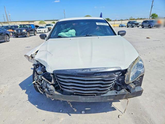 Продажа на аукционе авто 2013 Chrysler 200, vin: 1C3CCBBB2DN672475, номер лота: 68378036