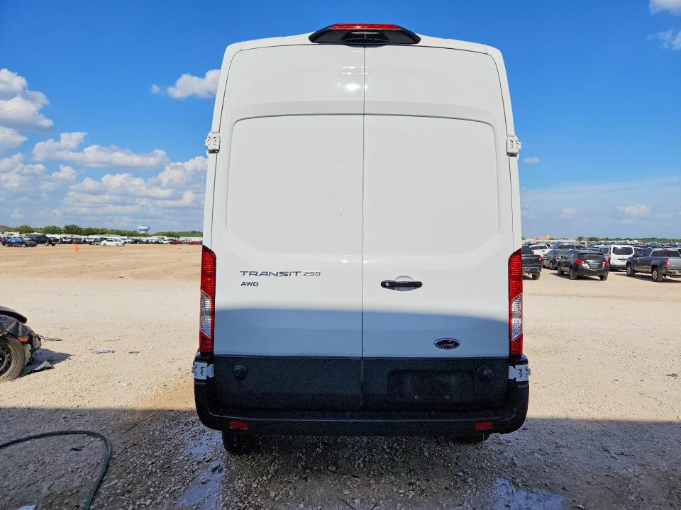 67364196 :رقم المزاد ، 1FTBR2X81RKA14495 vin ، 2024 Ford Transit مزاد بيع