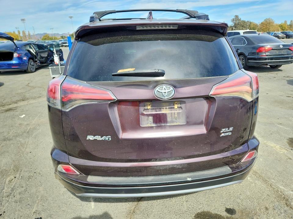 Aukcja sprzedaży 2017 Toyota Rav4, vin: 2T3RFREV9HW582511, numer aukcji: 70666646