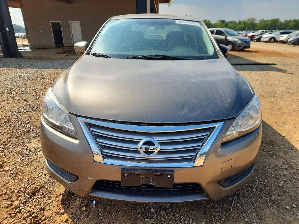 2015 Nissan Sentra მანქანა იყიდება აუქციონზე, vin: 3N1AB7AP7FY361147, აუქციონის ნომერი: 70183576