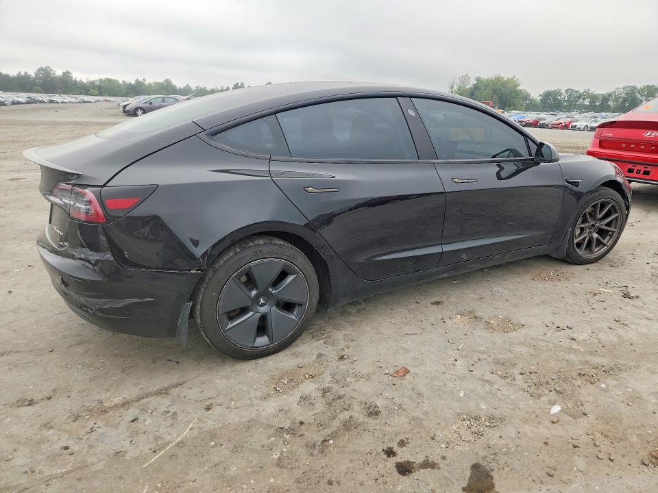 67698076 :رقم المزاد ، 5YJ3E1EB0NF112059 vin ، 2022 Tesla Model 3 مزاد بيع