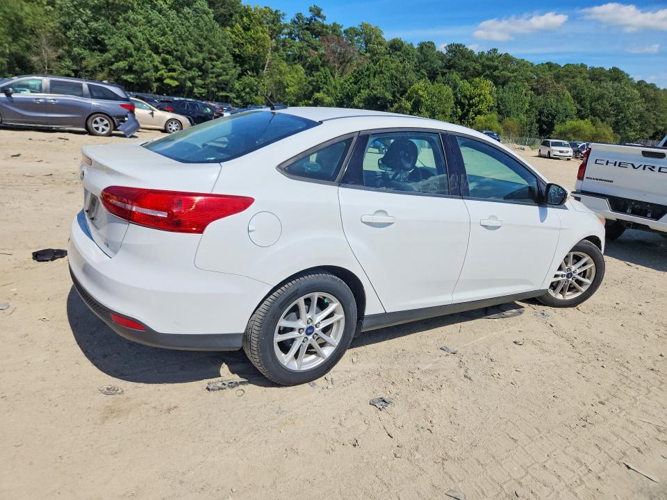 Продажа на аукционе авто 2015 Ford Focus, vin: 1FADP3F27FL317567, номер лота: 67834386
