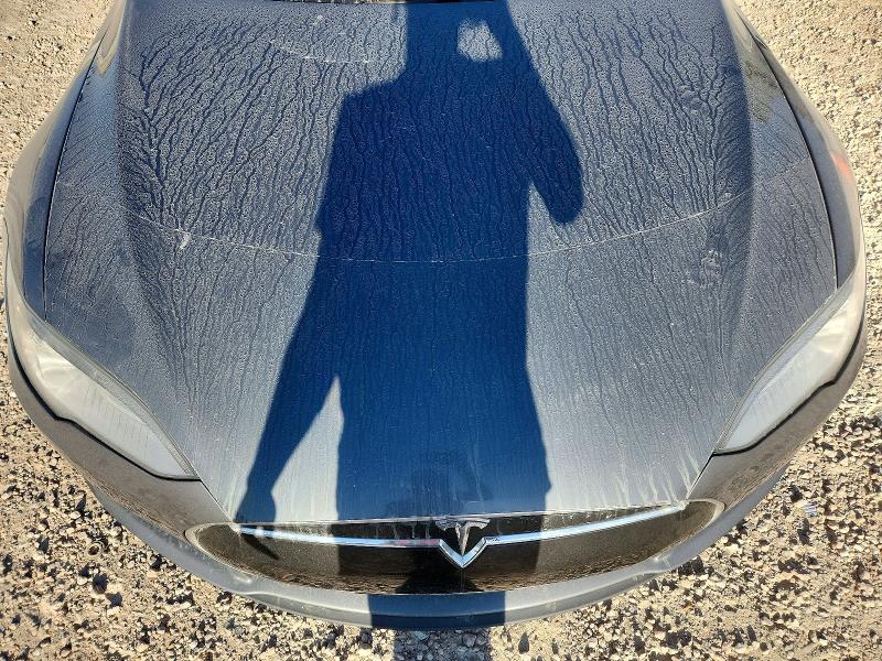 68604906 :رقم المزاد ، 5YJSA1BG7DFP03771 vin ، 2013 Tesla Model S مزاد بيع