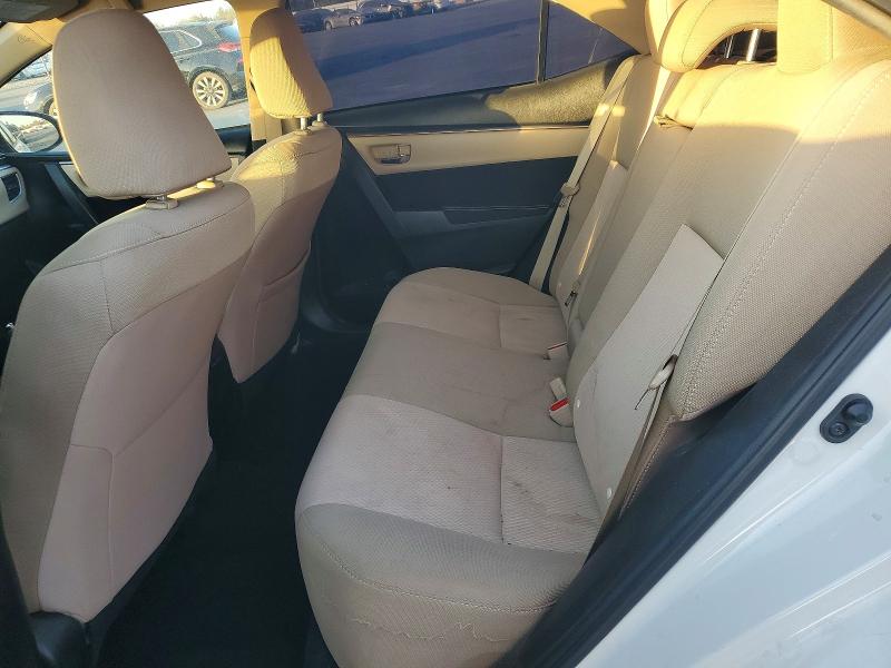 70218006 :رقم المزاد ، 5YFBURHE9FP278640 vin ، 2015 Toyota Corolla مزاد بيع