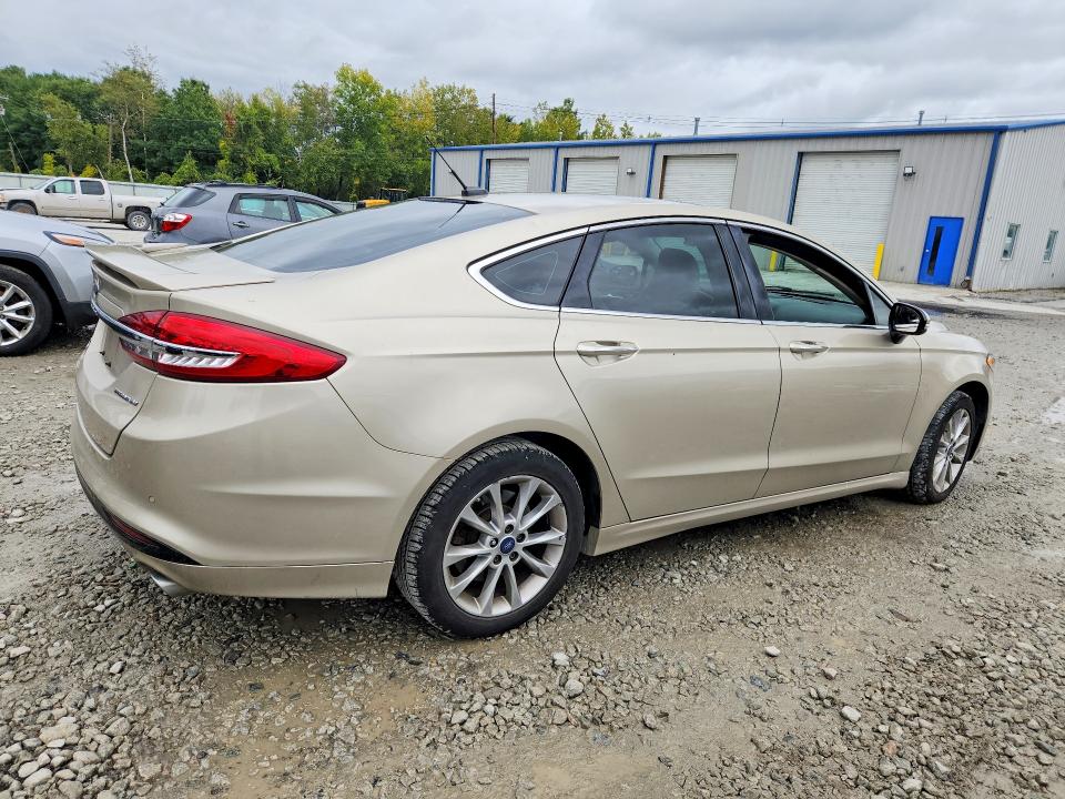 2017 Ford Fusion მანქანა იყიდება აუქციონზე, vin: 3FA6P0SU0HR268814, აუქციონის ნომერი: 71004956