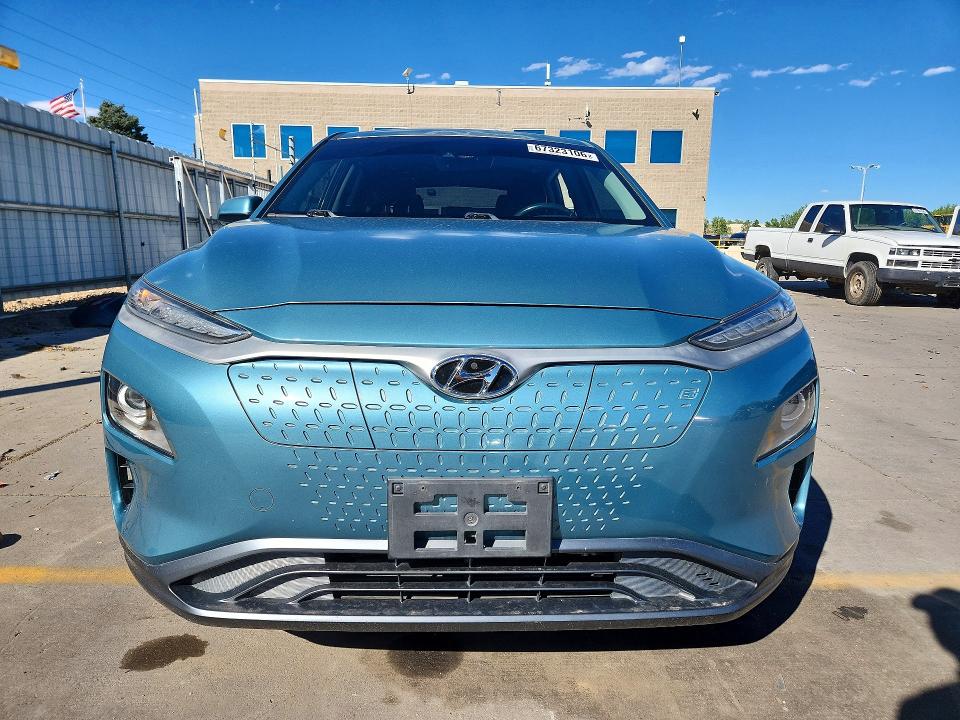 67323106 :رقم المزاد ، KM8K33AG6LU060080 vin ، 2020 Hyundai Kona مزاد بيع