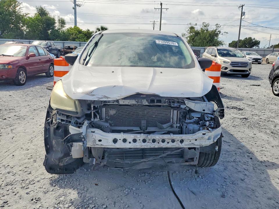 2014 Ford Escape მანქანა იყიდება აუქციონზე, vin: 1FMCU0F75EUD84990, აუქციონის ნომერი: 71209516