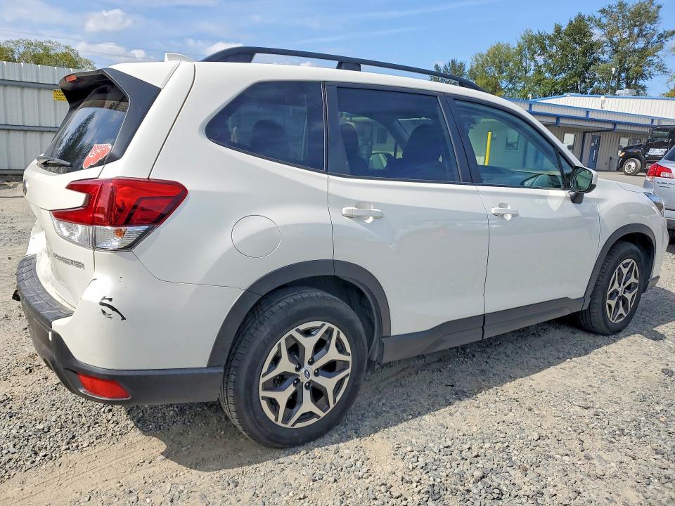 2020 Subaru Forester მანქანა იყიდება აუქციონზე, vin: JF2SKAJC1LH515498, აუქციონის ნომერი: 67832536