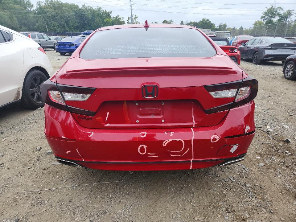 69690036 :رقم المزاد ، 1HGCV1F35JA235397 vin ، 2018 Honda Accord مزاد بيع