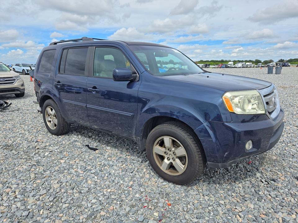 70706996 :رقم المزاد ، 5FNYF4H51BB030556 vin ، 2011 Honda Pilot مزاد بيع