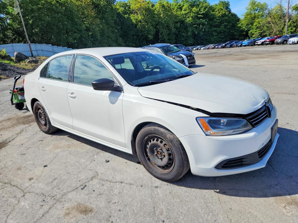 69025686 :رقم المزاد ، 3VW2K7AJ1EM207419 vin ، 2014 Volkswagen Jetta مزاد بيع