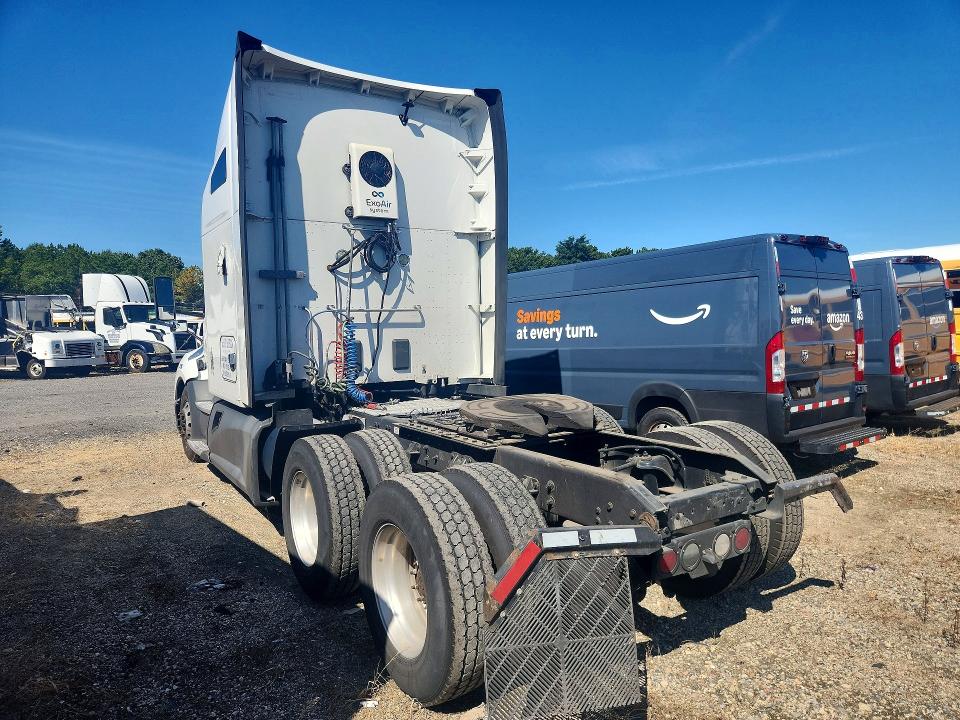 Продажа на аукционе авто 2020 Kenworth T680, vin: 1XKYDP9X6LJ398141, номер лота: 67902426