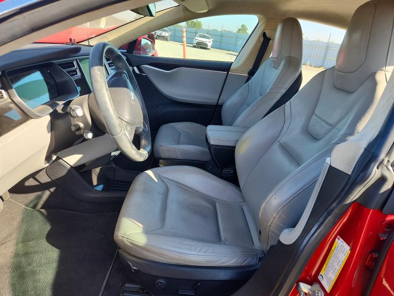 69068866 :رقم المزاد ، 5YJSA1E20FF116086 vin ، 2015 Tesla Model S مزاد بيع