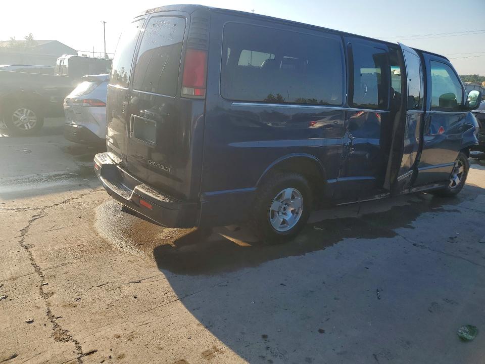 67012066 :رقم المزاد ، 1GNFG65R121148453 vin ، 2002 Chevrolet Express G1500 مزاد بيع