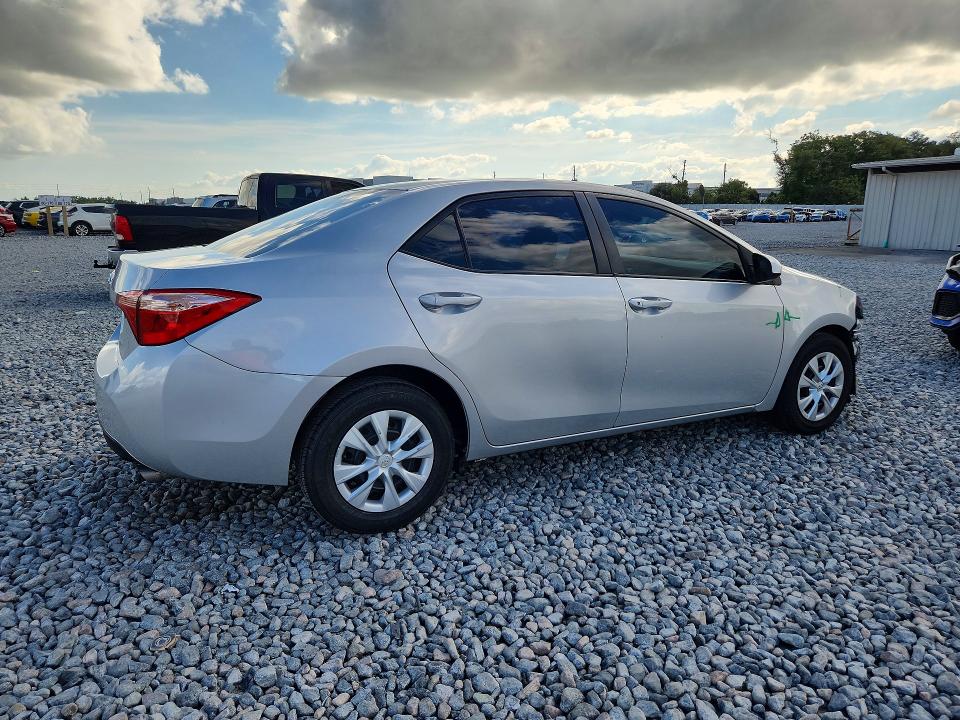 70422276 :رقم المزاد ، 2T1BURHE8KC197428 vin ، 2019 Toyota Corolla مزاد بيع